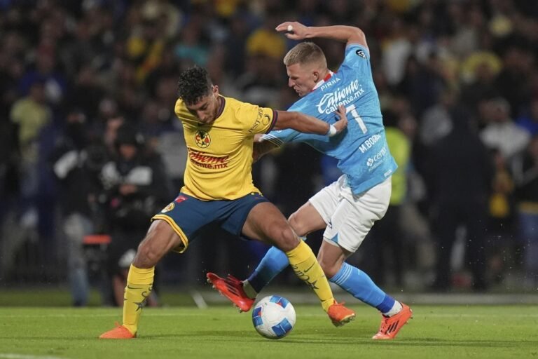América