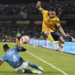 América