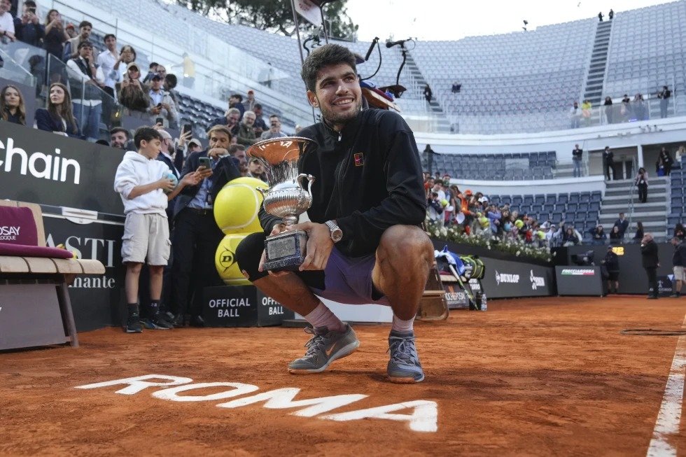 Tenis