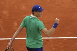 Tenis