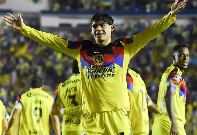 América