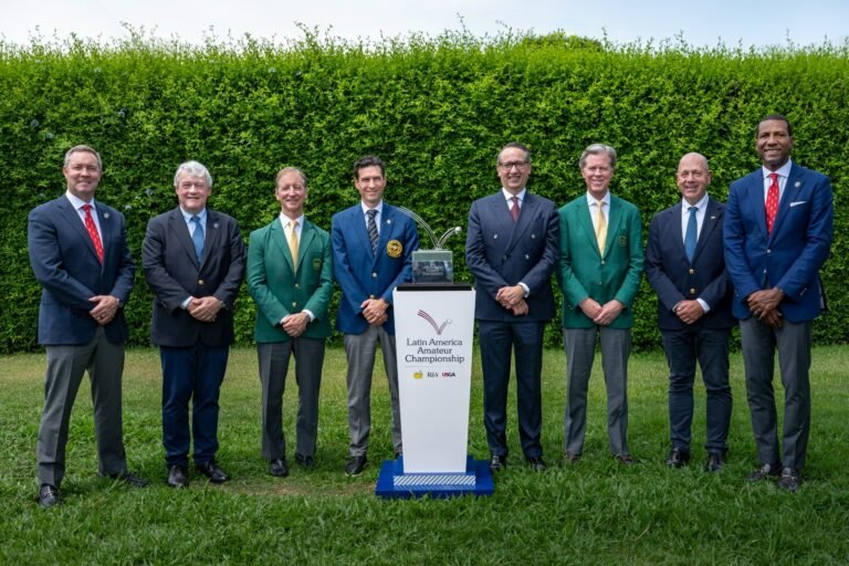 8aa64227-ff06-49fa-b2a9-00282751255a