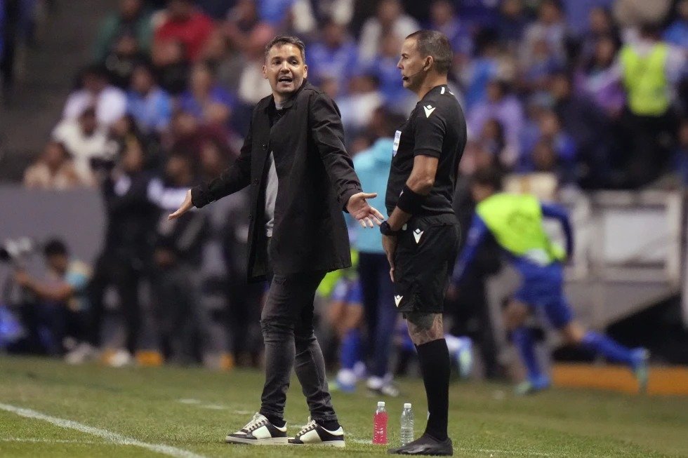 4dbadf5a-9ff4-4379-96a9-7d850457e879